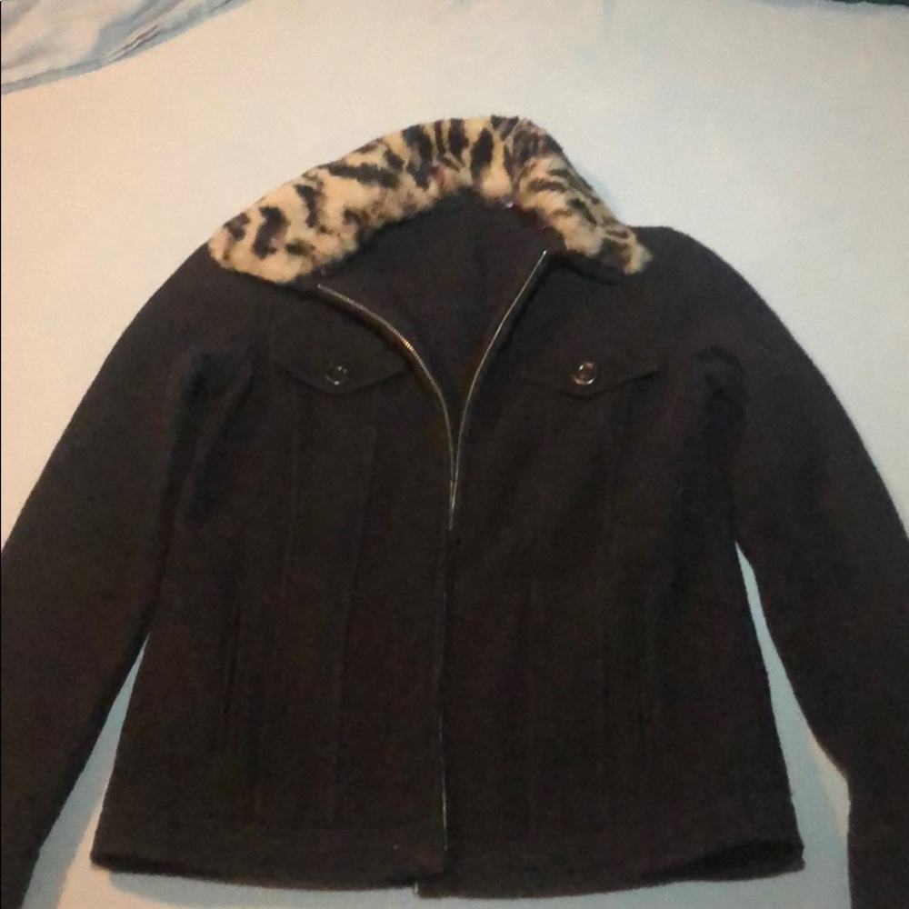 Brown wool jacket w/leopard fur collar